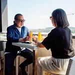 Hotel Premium Downtown 4*