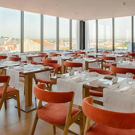 Premium Downtown Hotel