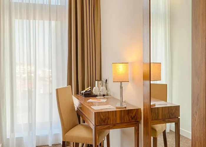 Premium Downtown 4* Oporto