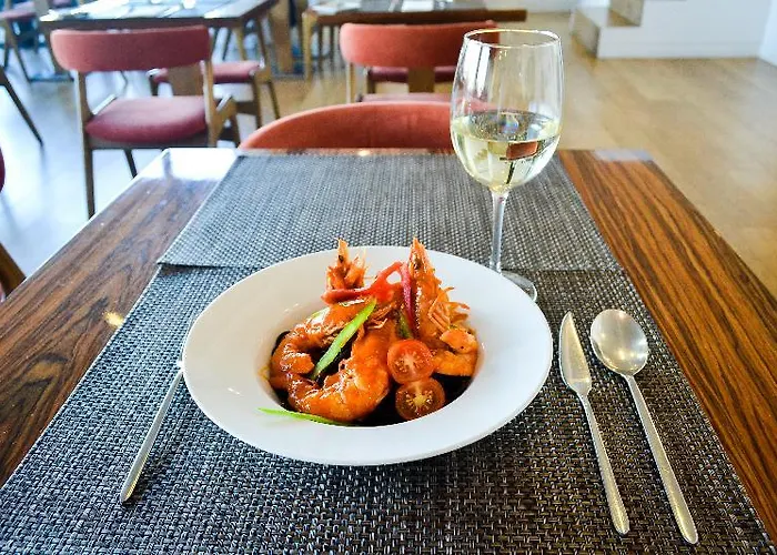 Hotel Premium Downtown 4*