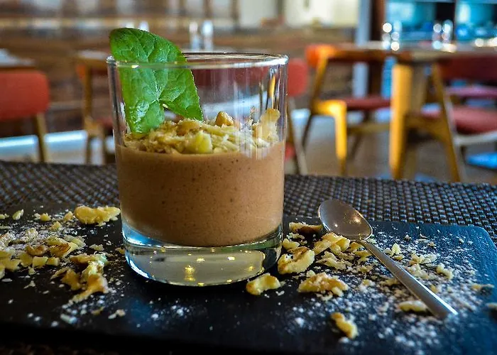 Premium Downtown Hotel