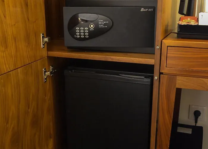 Hotel Premium Downtown 4*