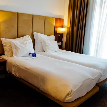 Hotel Porto Downtown 4*