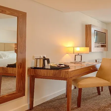 Premium Downtown 4*