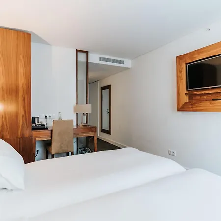 Hotel Porto Downtown 4*