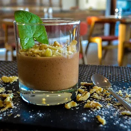 Premium Downtown Hotel