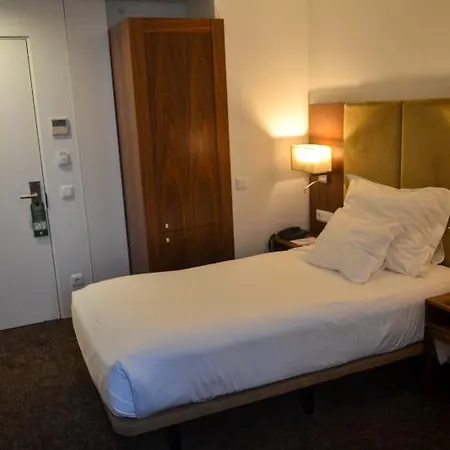 Premium Downtown 4* Порту
