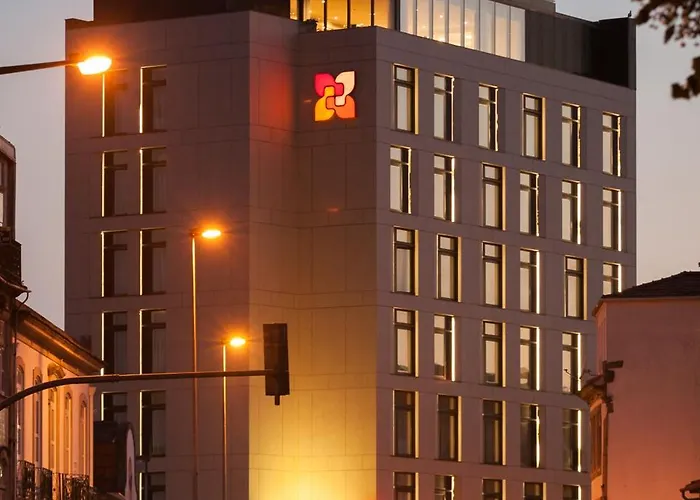 Hotel Premium Downtown 4*