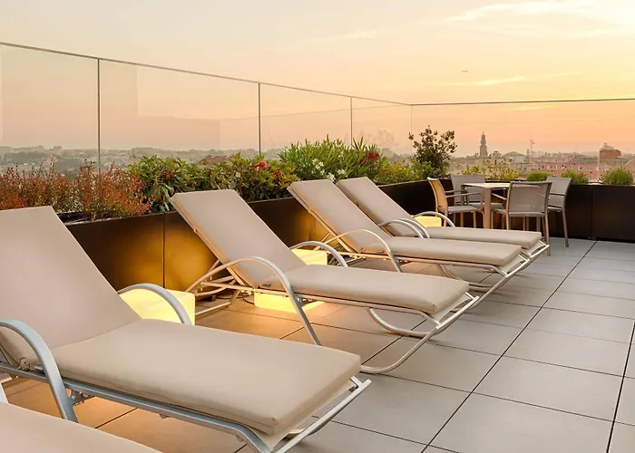 Otel Premium Downtown